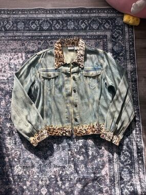 vintage y2k jeanology leopard fur lined denim jacket